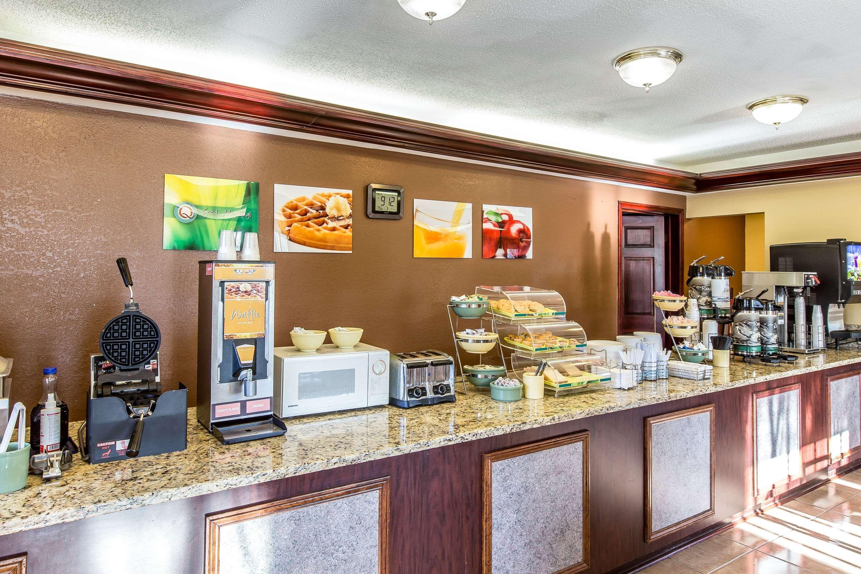 Quality Inn And Suites Macon Exterior foto